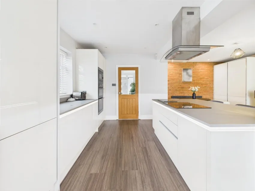 Naas Lane, Quedgeley, photo 10