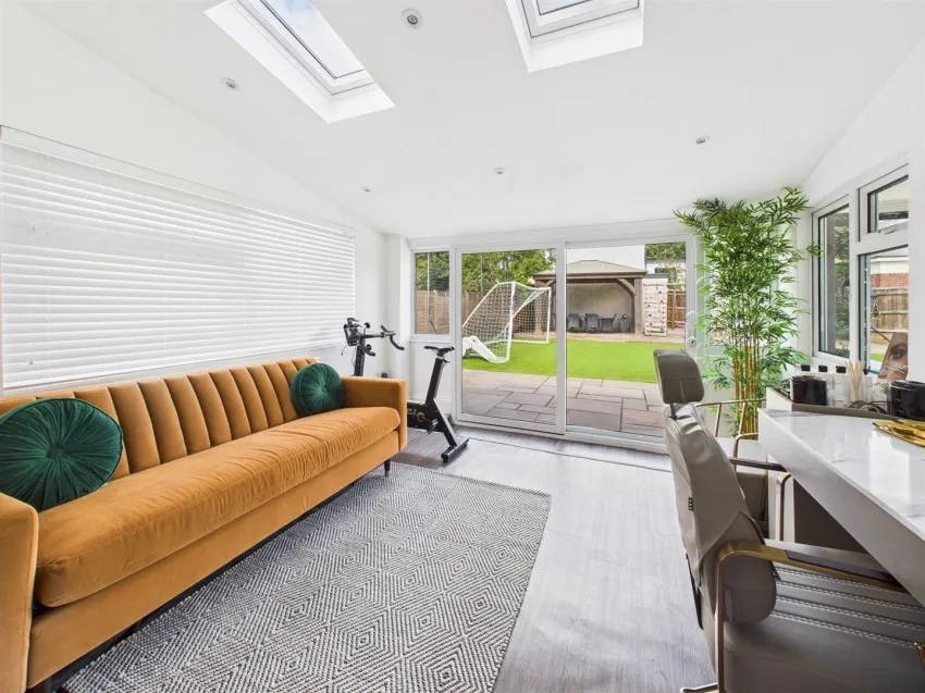 Naas Lane, Quedgeley, photo 14