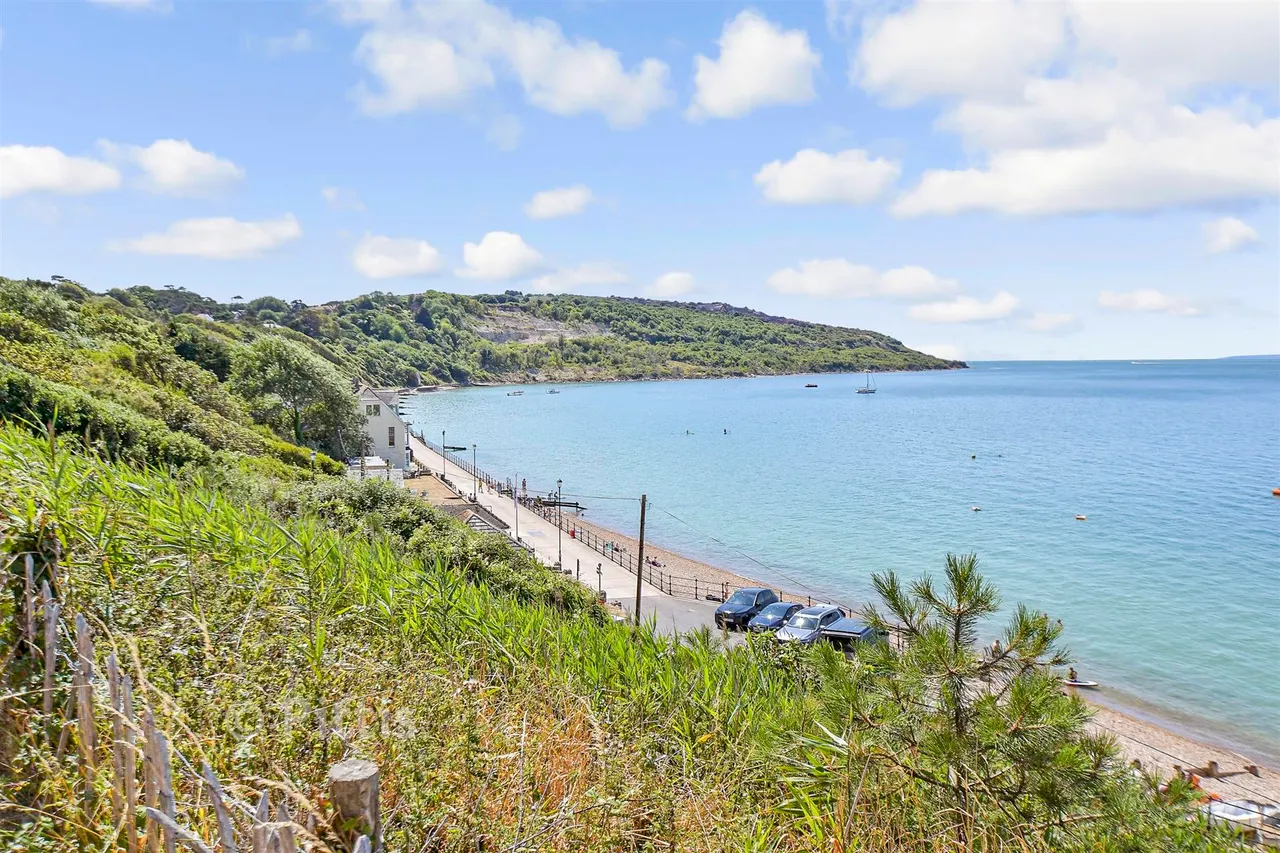 Lanes End, Totland Bay, PO39, photo 13