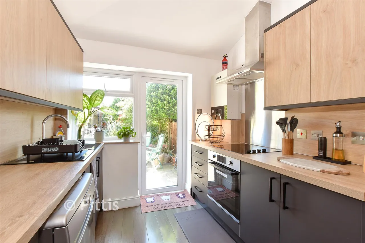 Lanes End, Totland Bay, PO39, photo 10