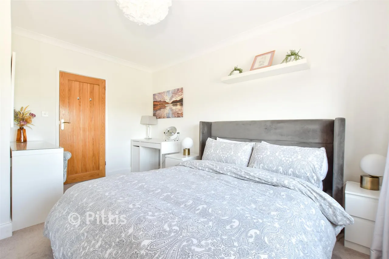 Lanes End, Totland Bay, PO39, photo 5