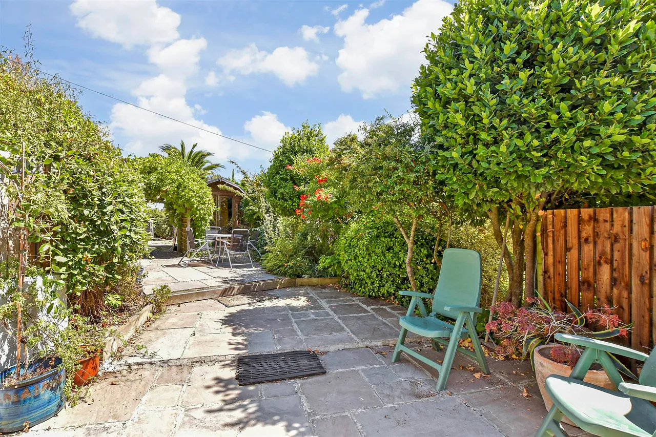 Lanes End, Totland Bay, PO39, photo 12