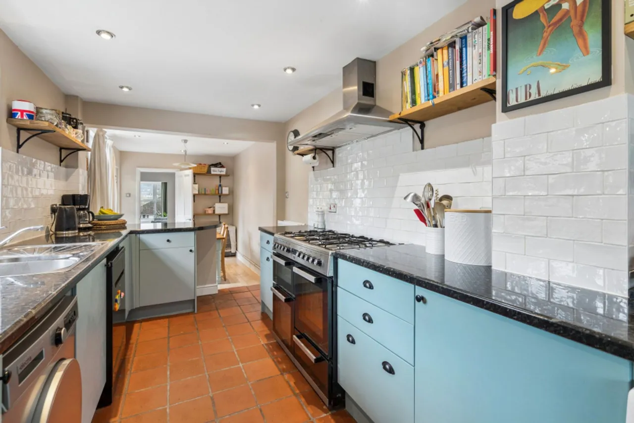 London Road, High Wycombe, HP11, photo 12