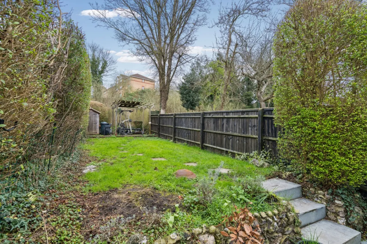 London Road, High Wycombe, HP11, photo 7