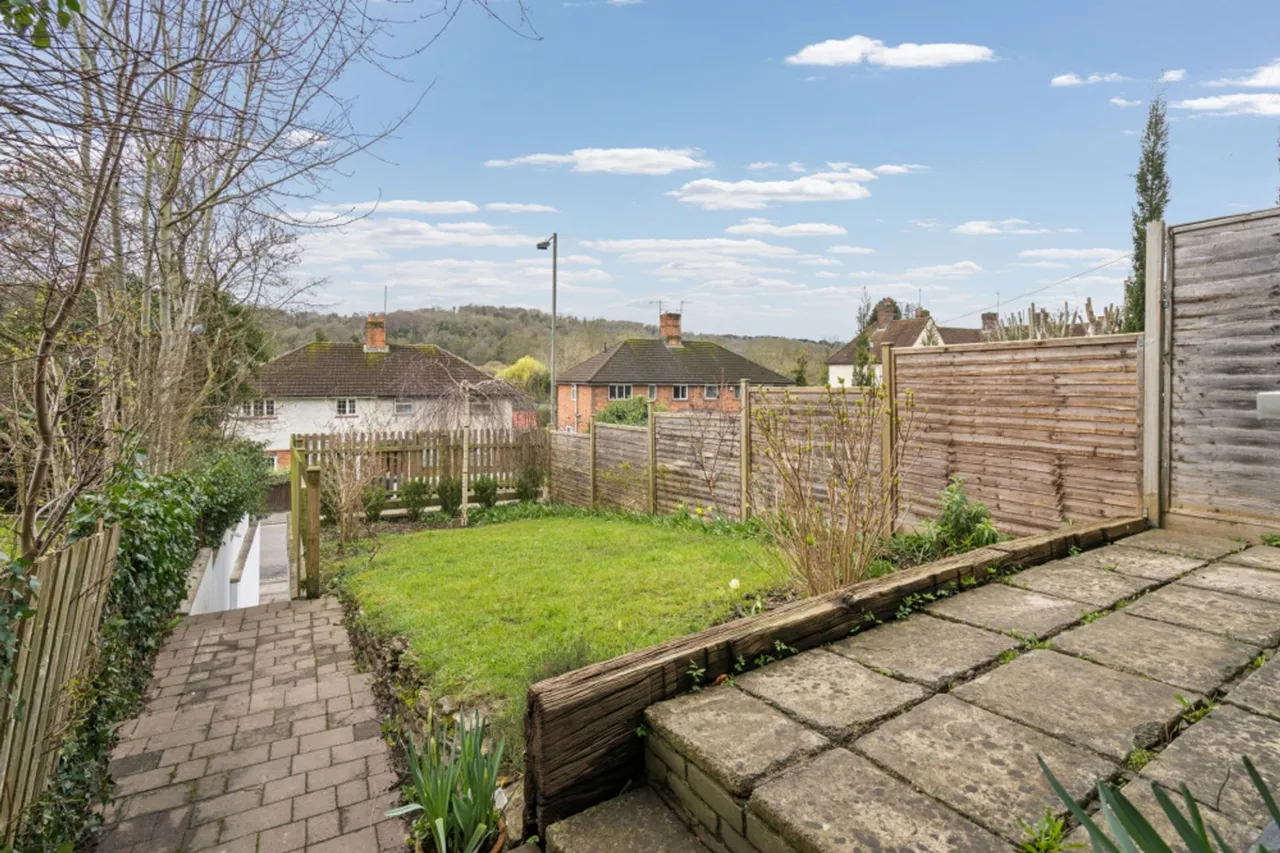 London Road, High Wycombe, HP11, photo 20