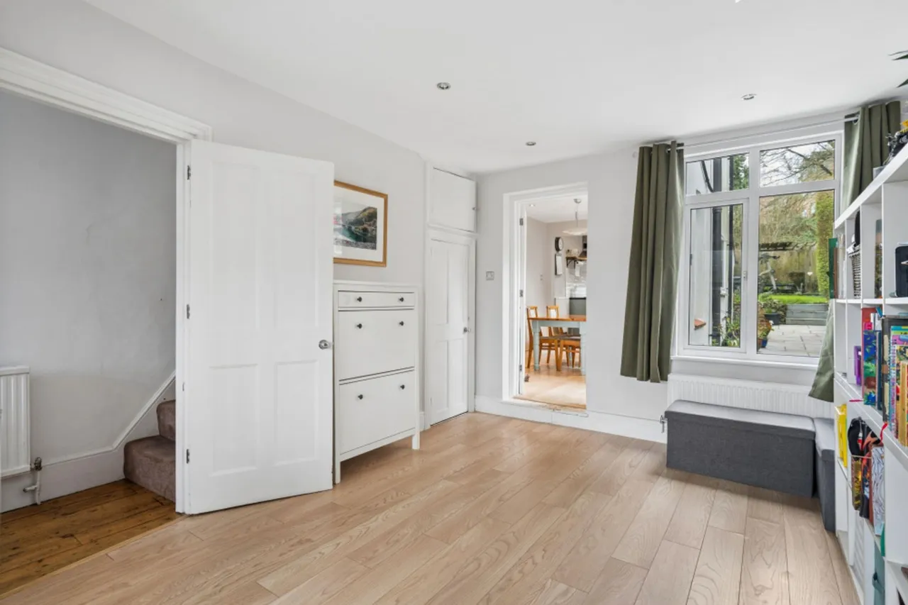 London Road, High Wycombe, HP11, photo 15