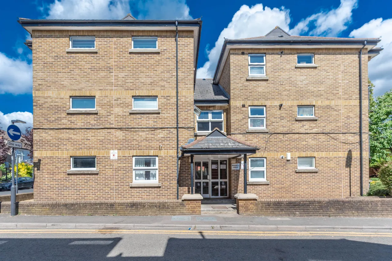 1 bed flat for sale — 8 Regency Lodge, 64-68 Cardinal Way, Harrow