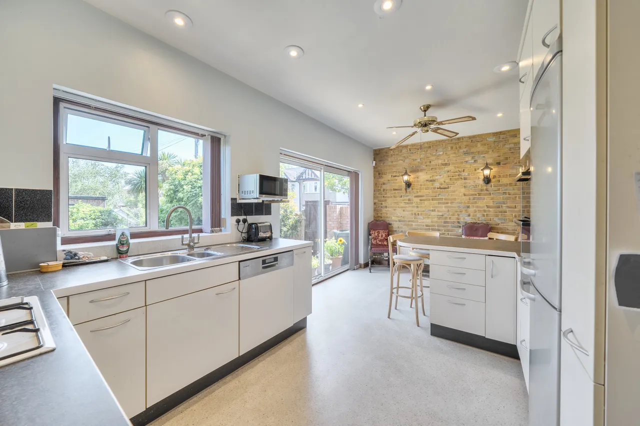 Bessingby Road, Ruislip, HA4, photo 5