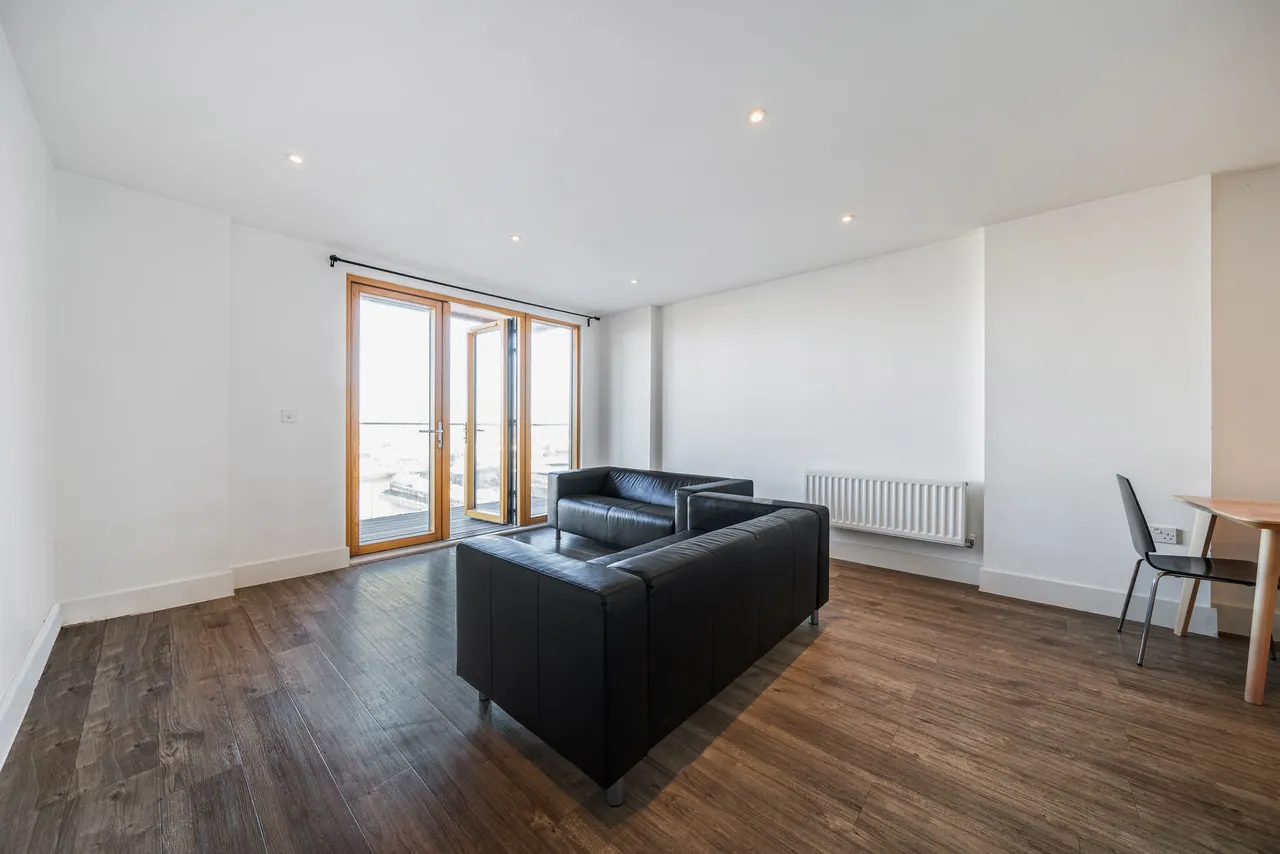 803 Salcombe Court, St. Ives Place, photo 7