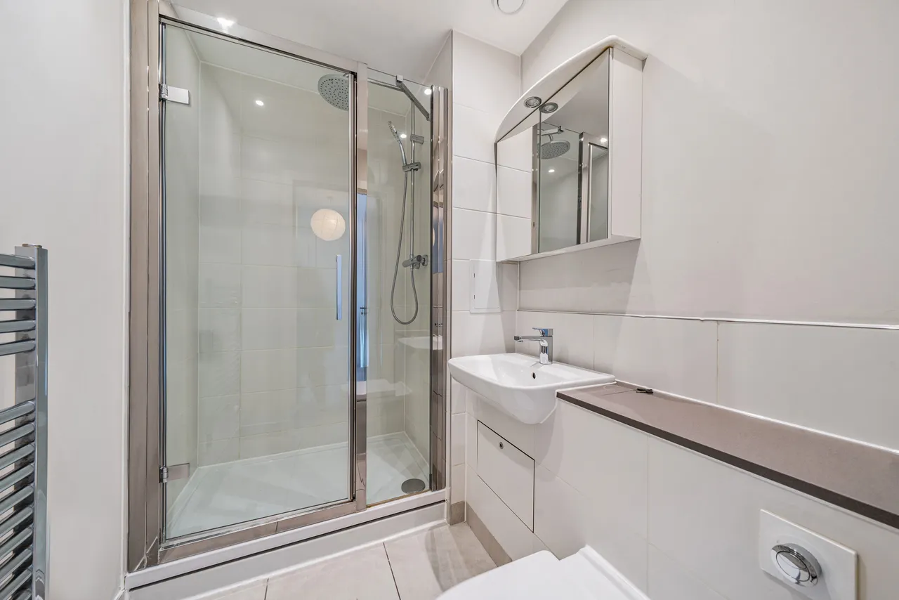 803 Salcombe Court, St. Ives Place, photo 8