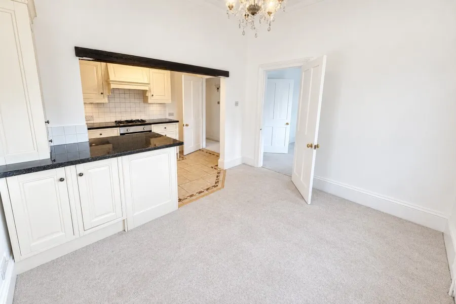 Egerton Road, Weybridge, KT13, photo 3