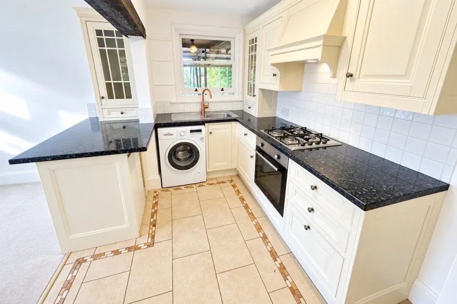 Egerton Road, Weybridge, KT13, photo 4