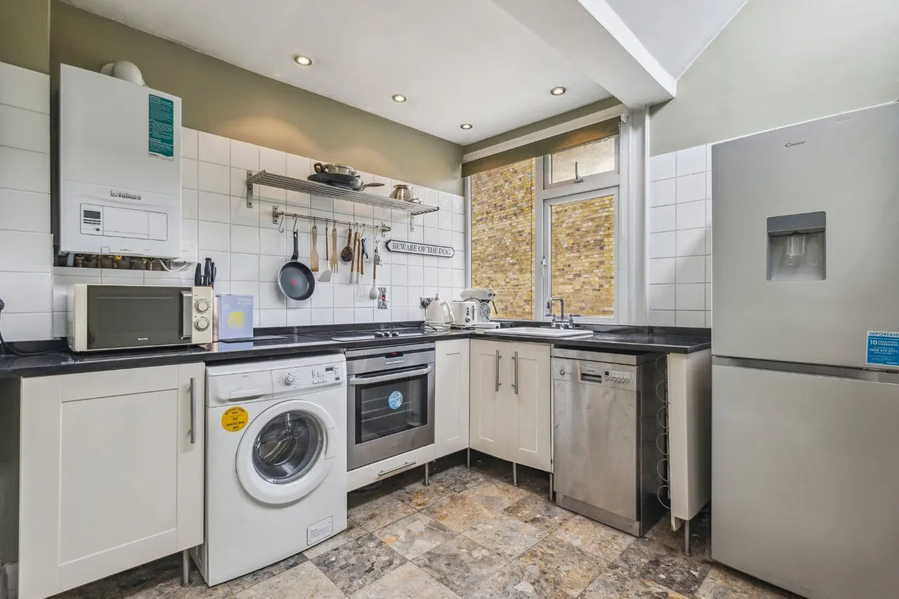 Frogmore, London, SW18, photo 3