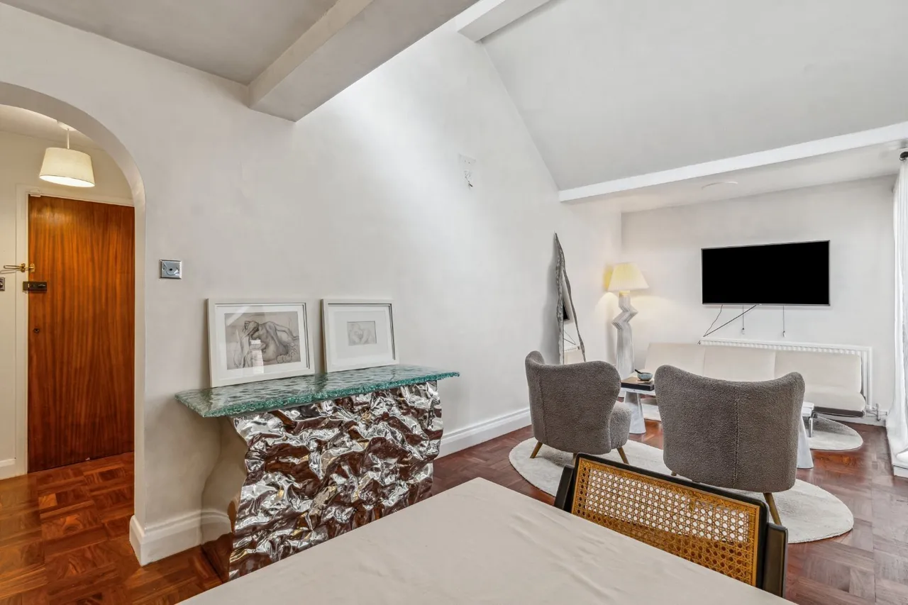 Frogmore, London, SW18, photo 2