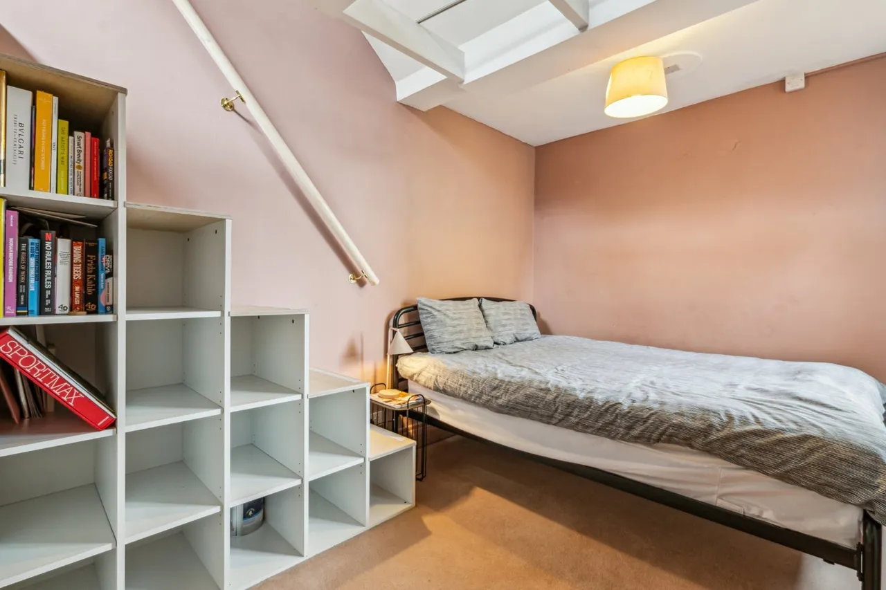 Frogmore, London, SW18, photo 5
