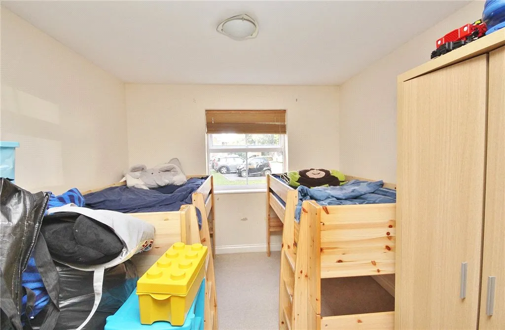 International Way, Sunbury, TW16, photo 7