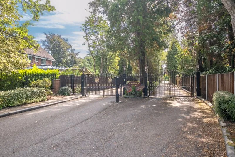 Woodstock Drive, Four Oaks, B74, photo 2