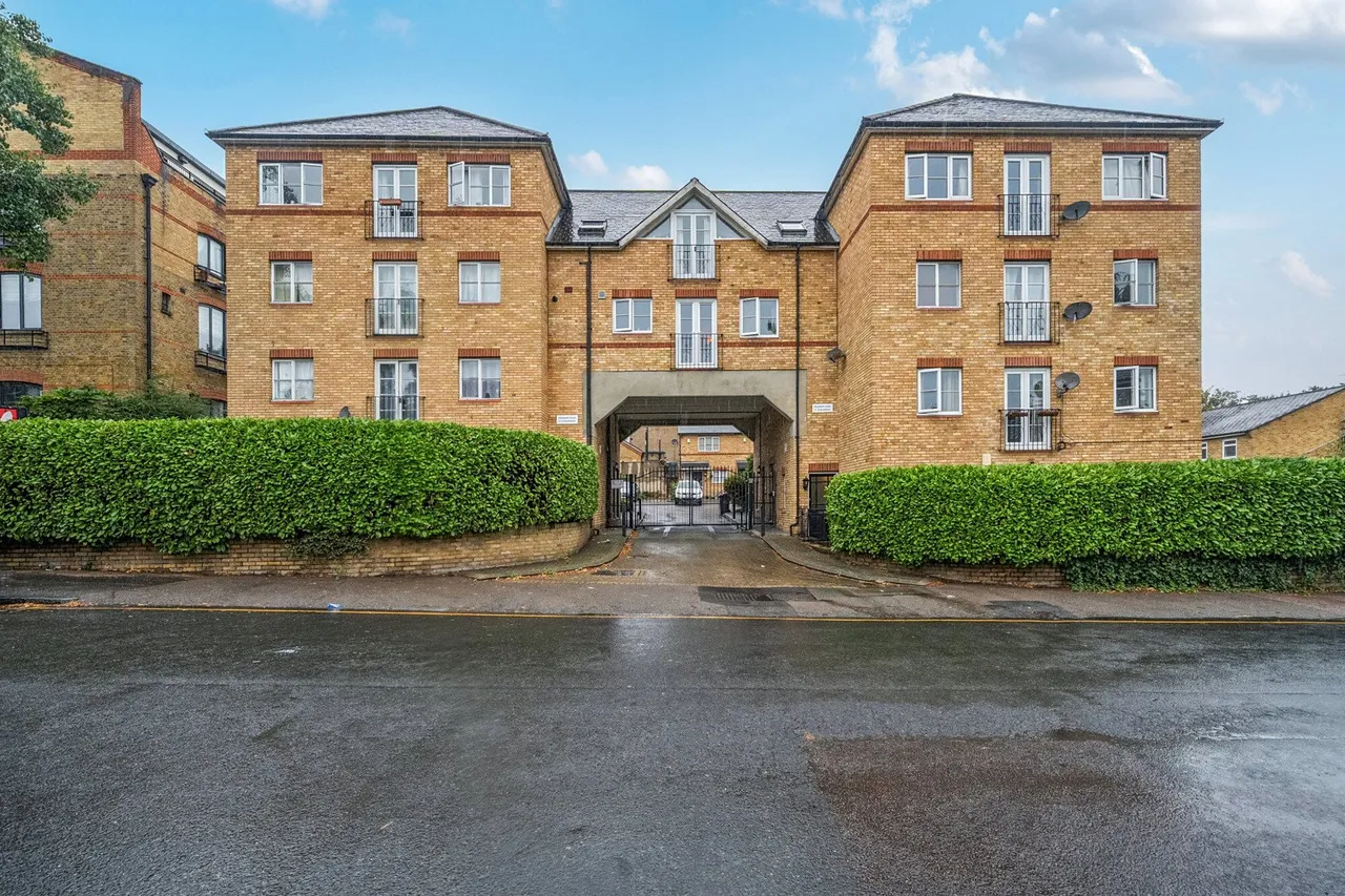 2 bed flat for sale — Silverdale, SE26