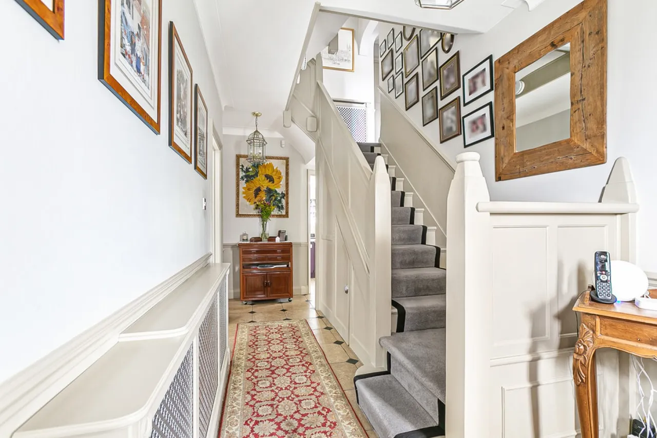 Princes Avenue, photo 6