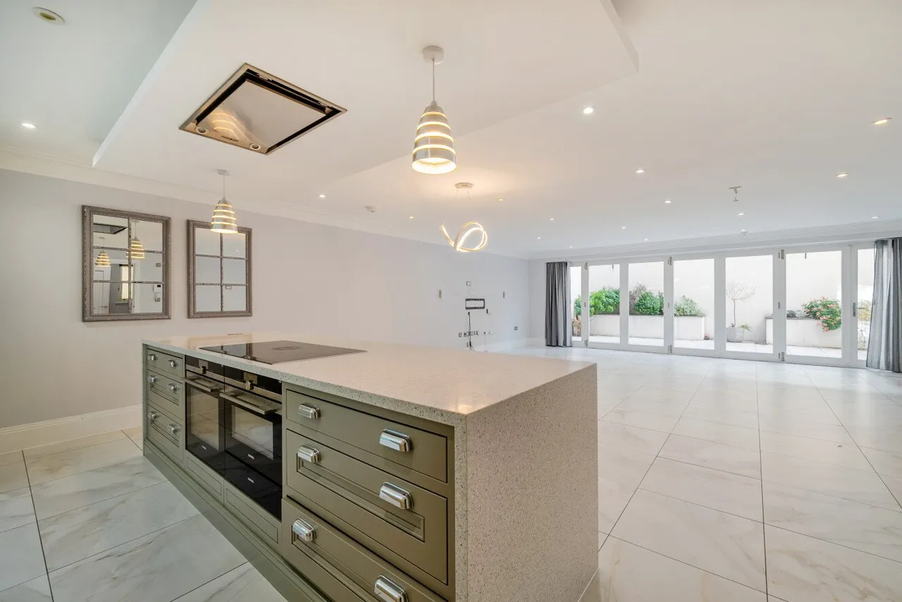 5 bed house for sale, Gunnersbury Mews, Chiswick, W4