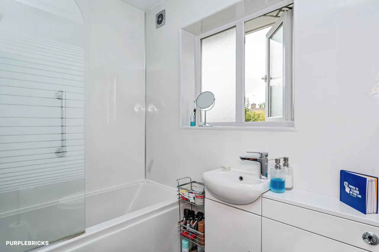 Mansfield Crescent, Bracknell, RG12, photo 21