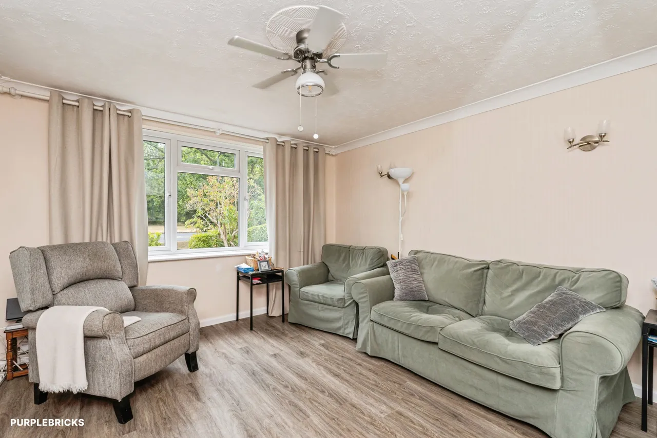 Mansfield Crescent, Bracknell, RG12, photo 9