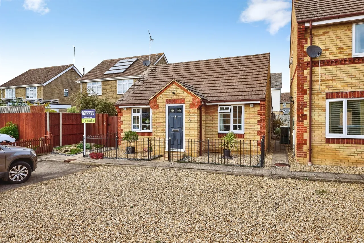 2 bed house for sale, Siddons Close, Peterborough, PE8
