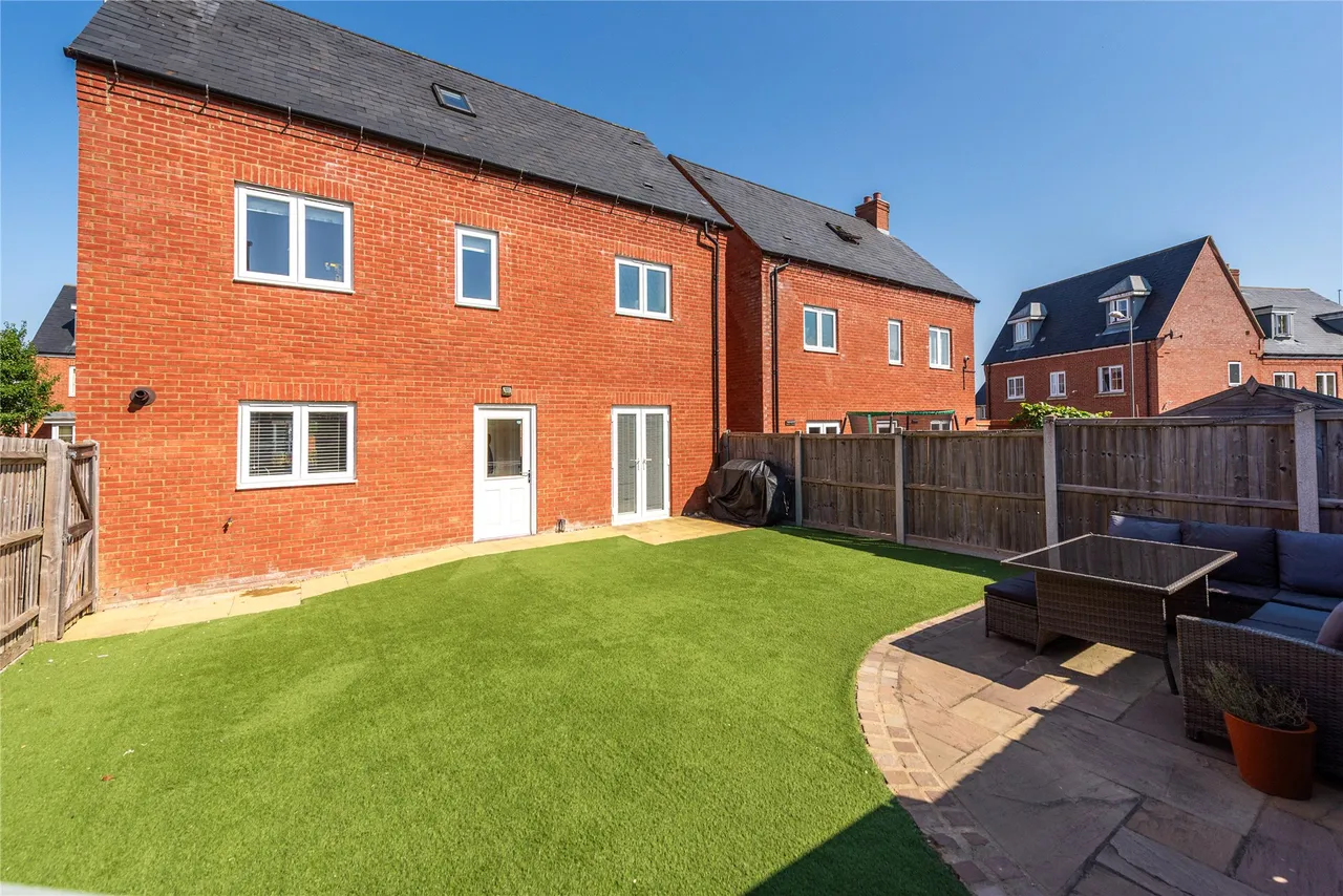 Needlepin Way, Buckingham, MK18, photo 28