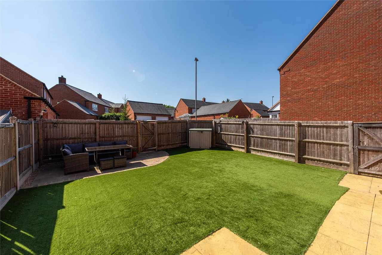 Needlepin Way, Buckingham, MK18, photo 27