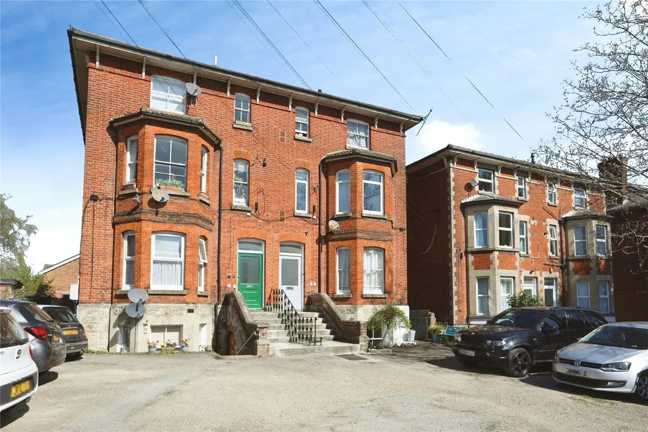 1 bed flat for sale — Buckland Hill, Maidstone, Kent, ME16