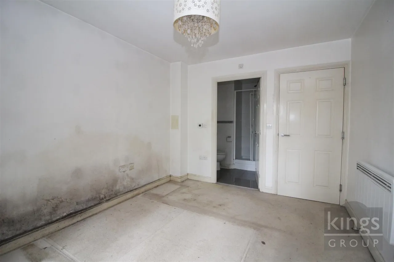 Bromley Close., Harlow, CM20, photo 8
