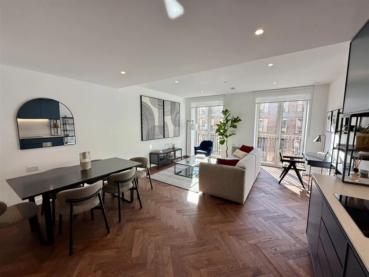 Parkview Avenue, London, NW2, photo 2