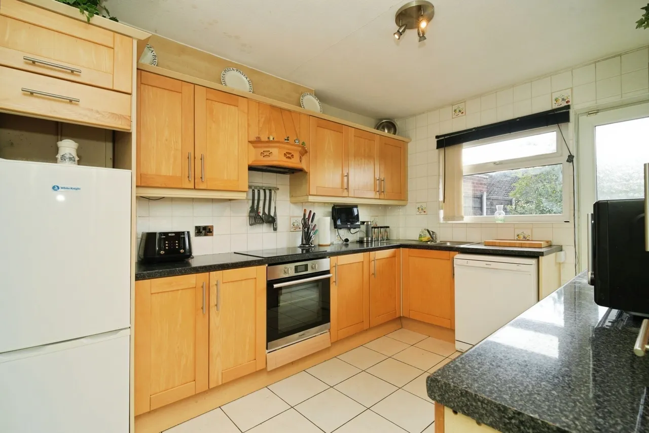 Churchill Drive, Little Lever, BL3, photo 7