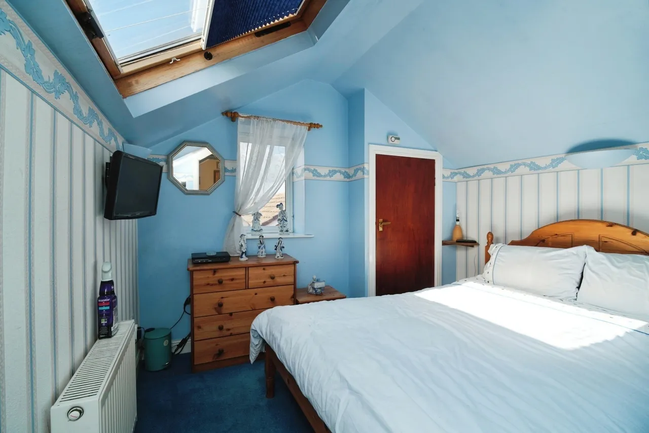 Churchill Drive, Little Lever, BL3, photo 15