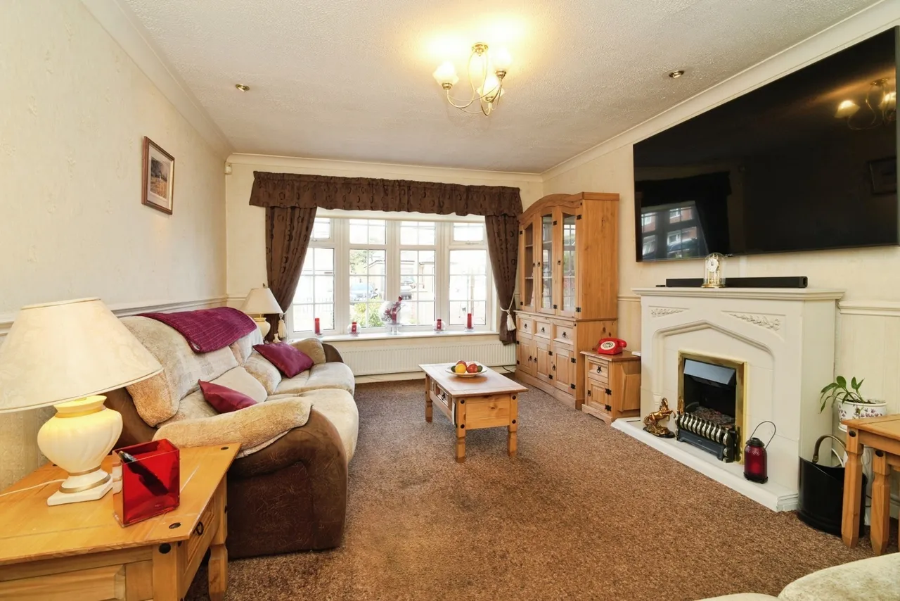 Churchill Drive, Little Lever, BL3, photo 5