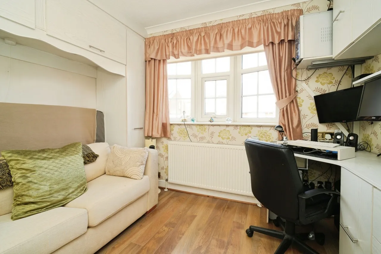 Churchill Drive, Little Lever, BL3, photo 10