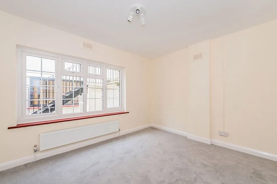 Woodcote Road, Wallington, SM6, photo 6