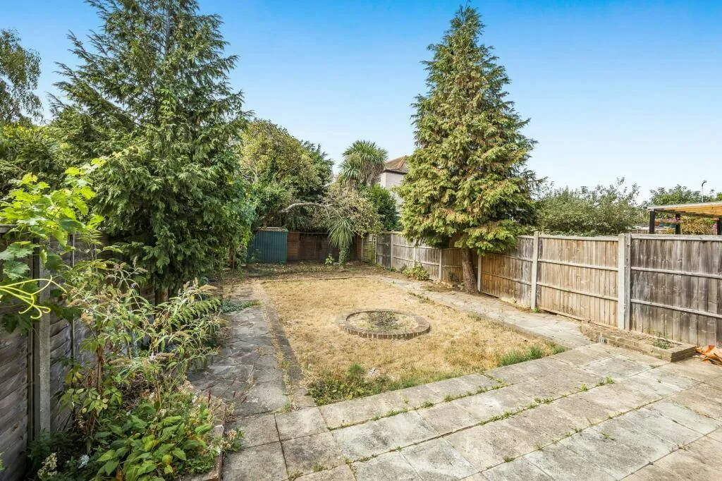 Beattyville Gardens, Ilford, IG6, photo 11
