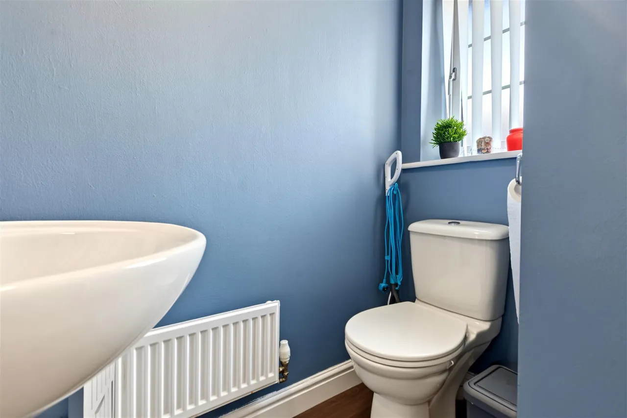 Bakewell Drive, Top Valley, NG5, photo 10