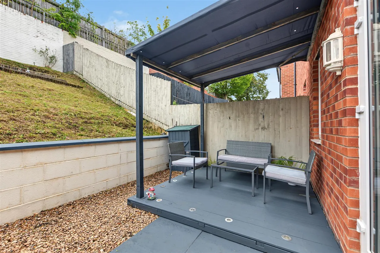 Bakewell Drive, Top Valley, NG5, photo 9
