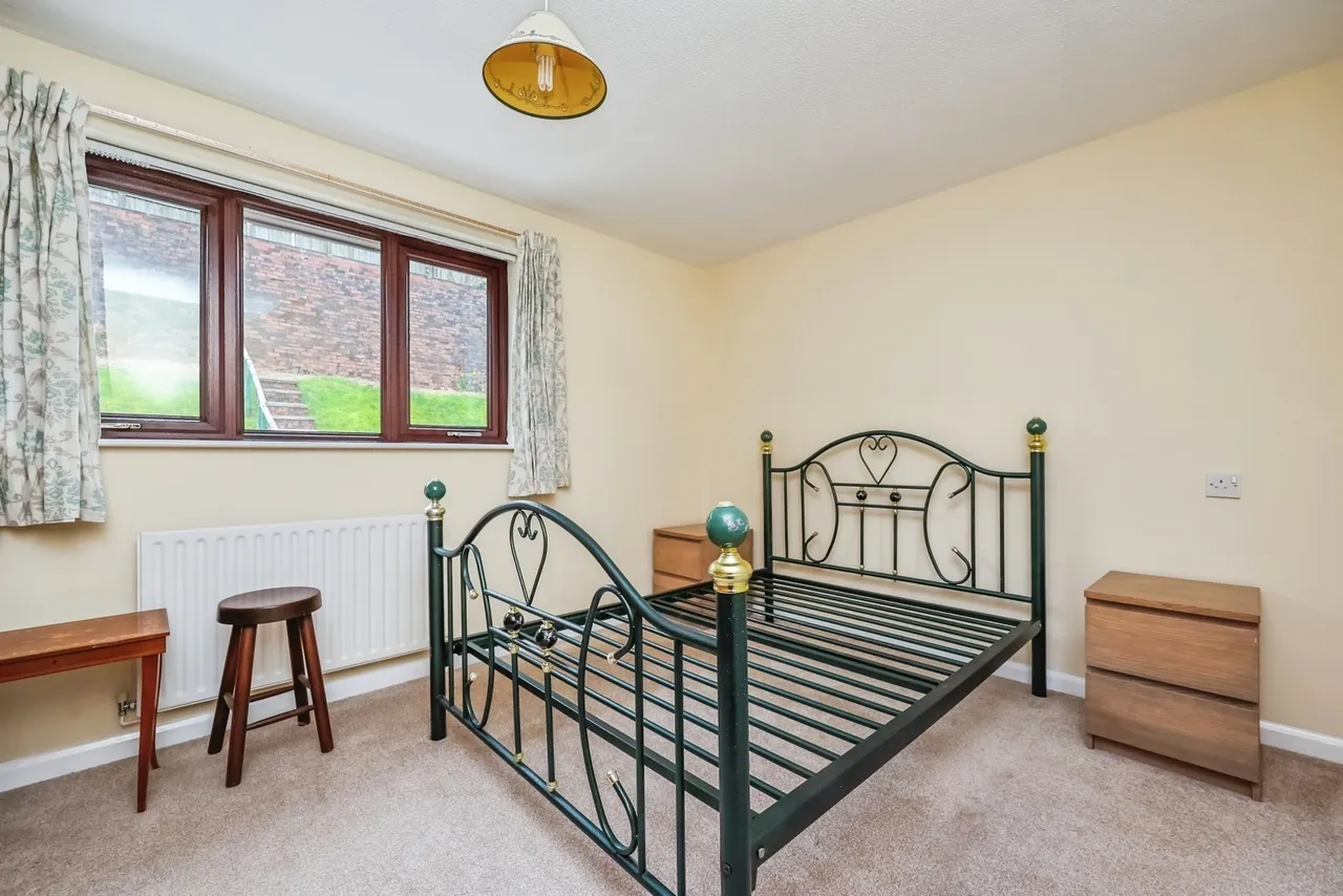 Bramley Court, Kimberley, Nottingham, Nottinghamshire, NG16, photo 12