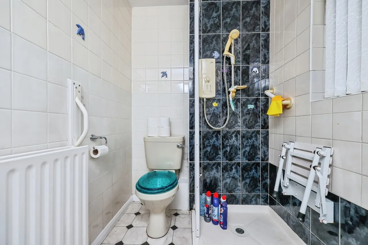 Bramley Court, Kimberley, Nottingham, Nottinghamshire, NG16, photo 17