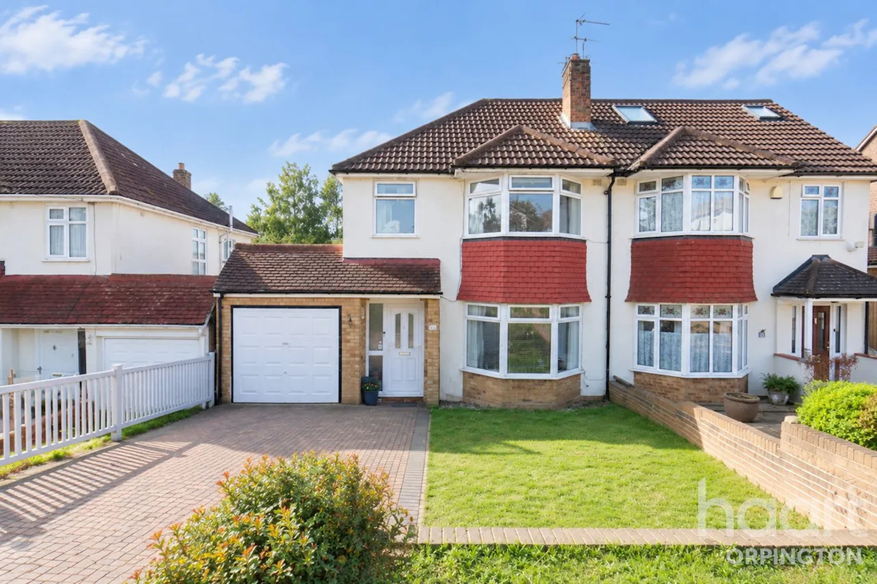 3 bed house for sale, Charterhouse Road, Orpington, BR6