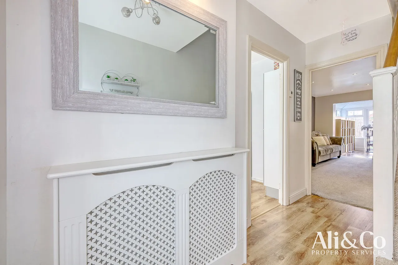 Thistle Close, Basildon, Essex, SS15 5GX, photo 11