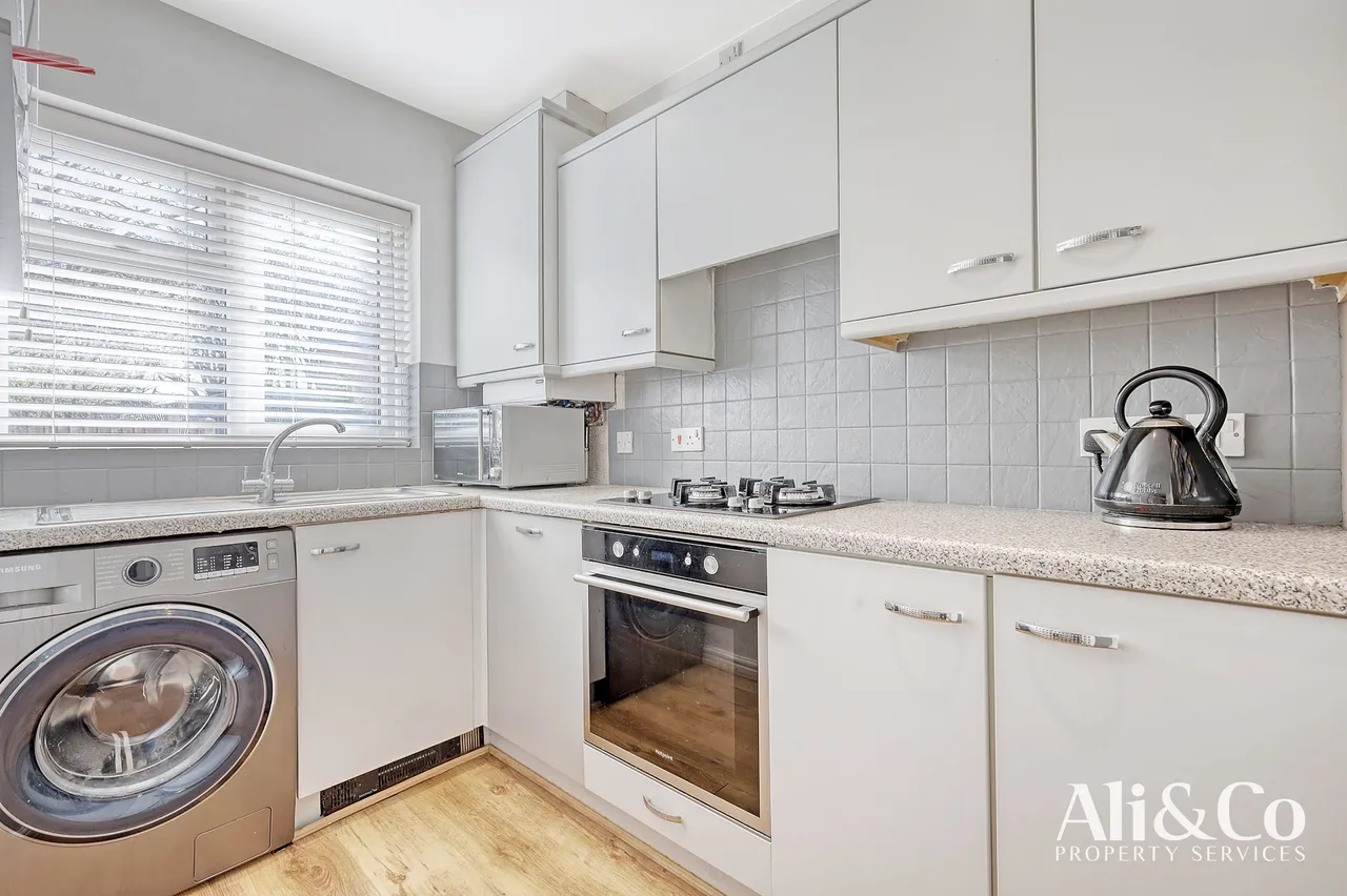 Thistle Close, Basildon, Essex, SS15 5GX, photo 7