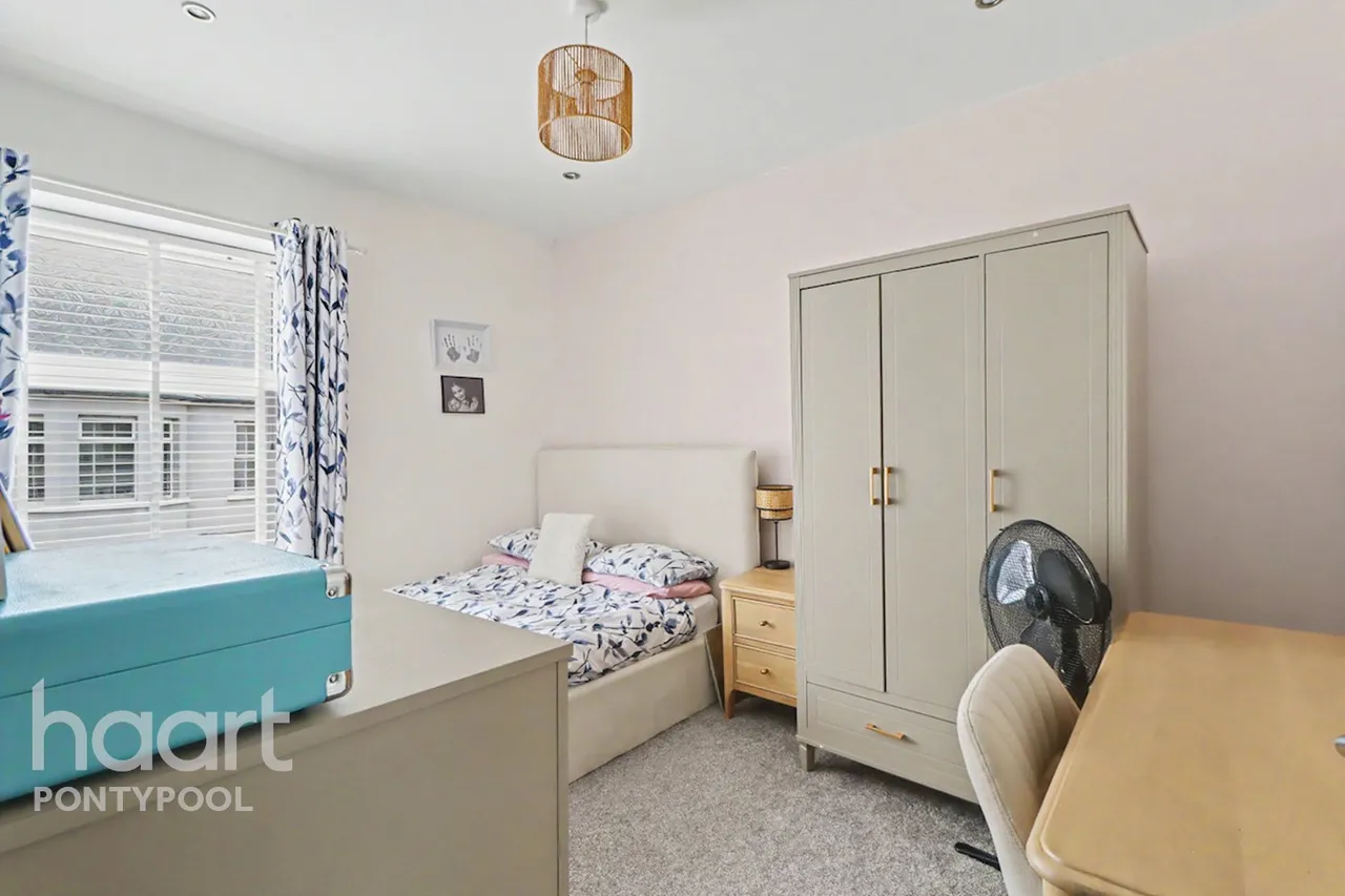 Cwmavon Road, Pontypool, NP4, photo 10