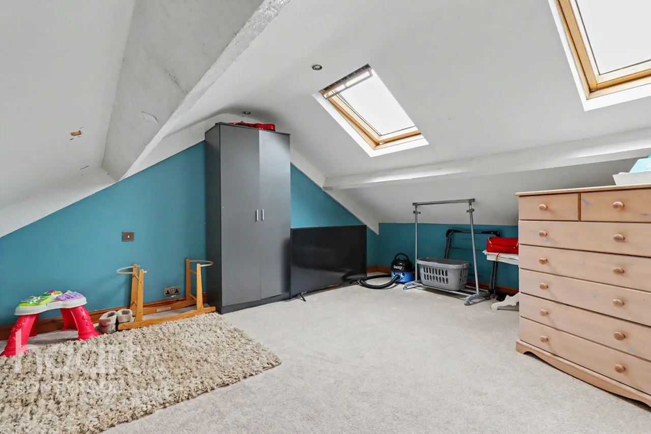 Cwmavon Road, Pontypool, NP4, photo 14