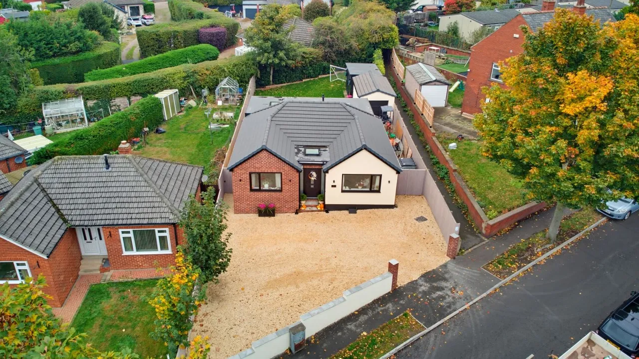 3 bed house for sale, Westfield Road, Heckmondwike, WF16