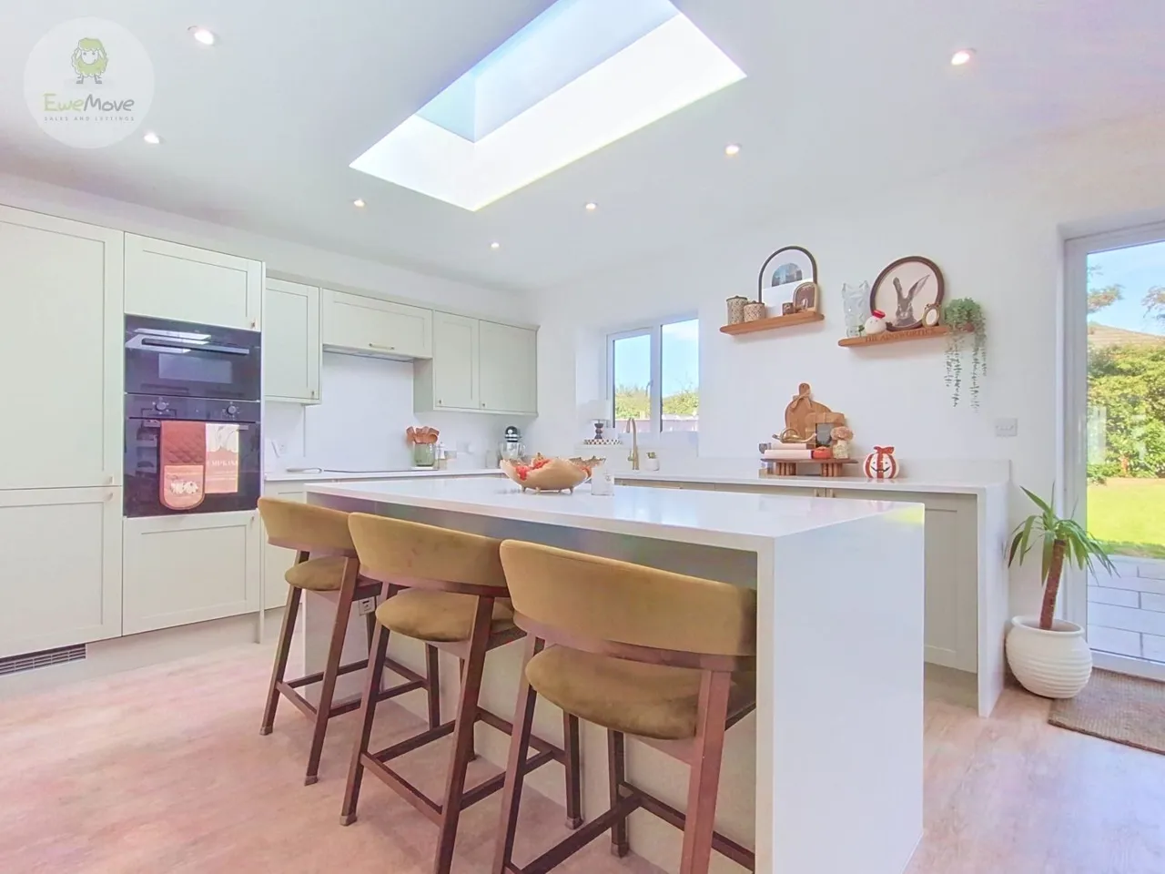 Westfield Road, Heckmondwike, WF16, photo 6