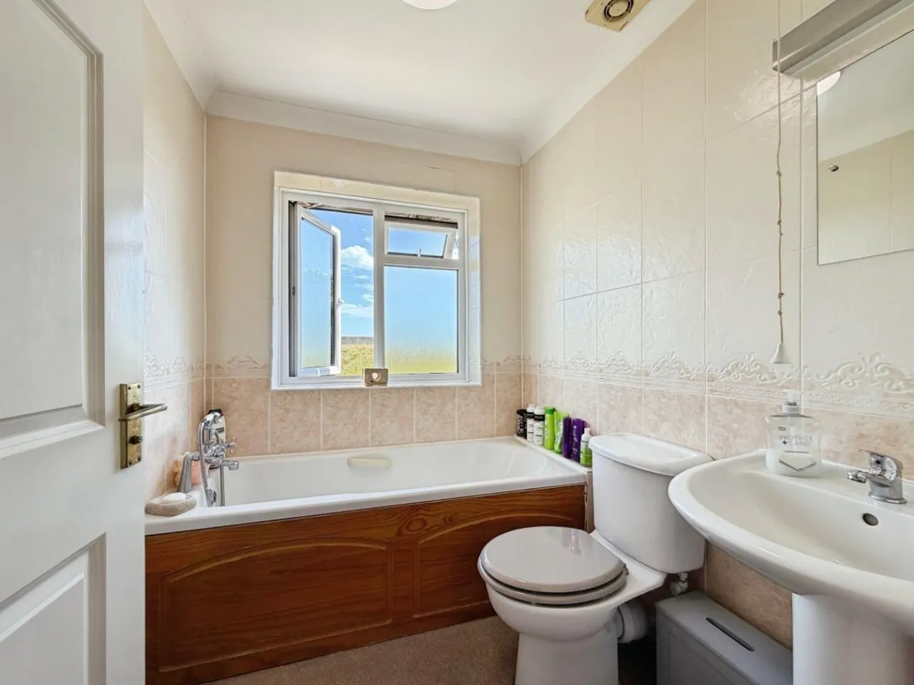 Charles Cobb Close, Dymchurch, TN29, photo 12